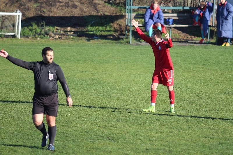 I. B třída: Novosedlice (v červeném) - Údlice 0:6