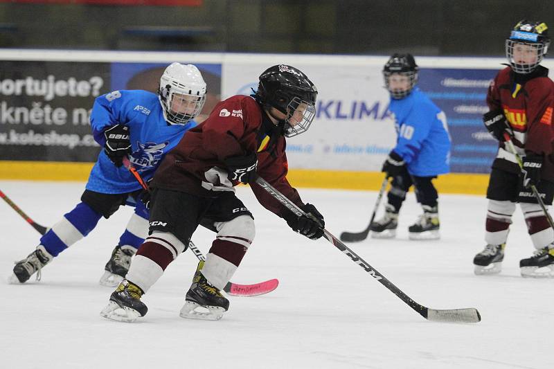 Hokejový turnaj pro ročníky 2016