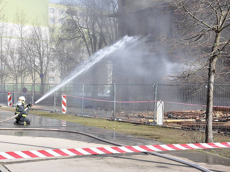 Demolice bývalého hotelu Imperiál začala.