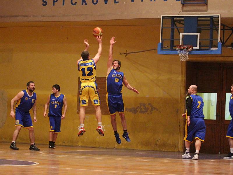 Basketbalisté Teplic hráli doma se Slavojem Litoměřice C