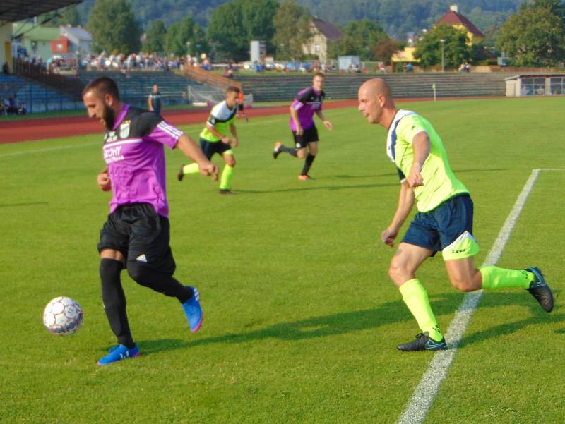 Po výborném výkonu si z okresního derby zaslouženě odnesli tři body fotbalisté Modlan.