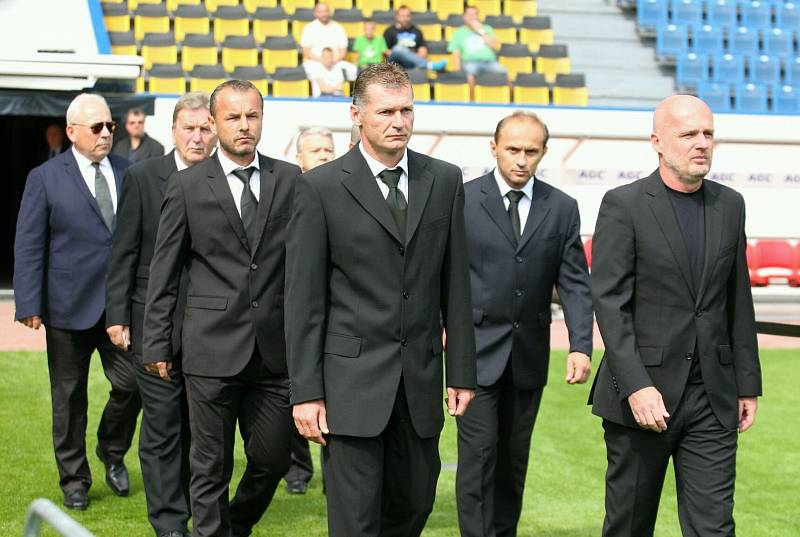 Pohřeb Františka Hrdličky na teplických Stínadlech.