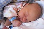 Mamince Michaele Jindrové z Teplic se 12. března ve 20.00 hodin v teplické porodnici narodil syn Pavel Jindra. Měřil 51 cm a vážil 3,50 kg.