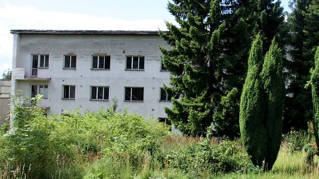 Červený Újezd na Teplicku, bývalý areál Sovětů pro skladování jaderné munice v Česku.