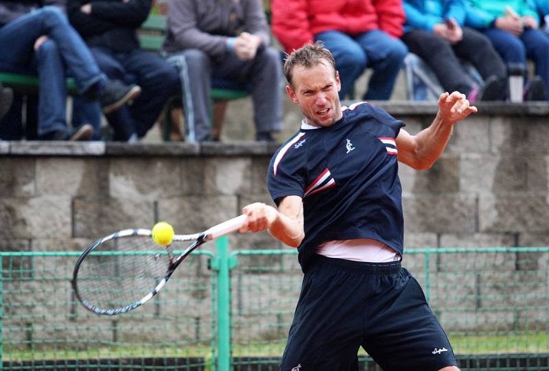 Mertl (tmavé triko) vyhrál ITF Futures v Teplicích