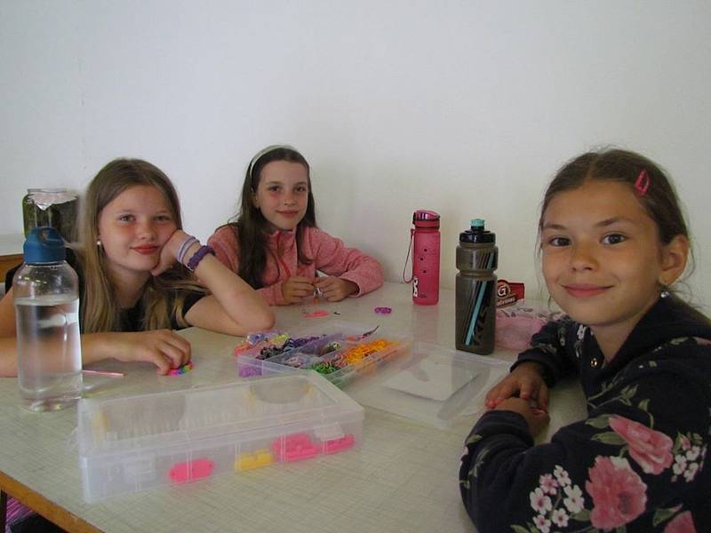 Děti z Teplicka jsou na táboře v Mladoticích na Plzeňsku, tábor pořádá Dům dětí a mládeže v Bílině.