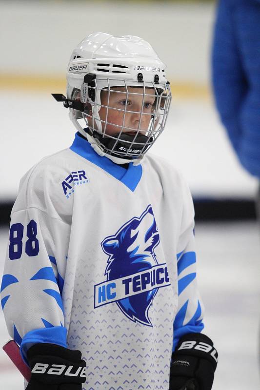 Hokejový turnaj v Teplicích pro ročníky 2015