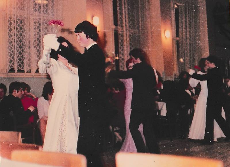 Taneční v kladenském kulturním domě v roce 1973.