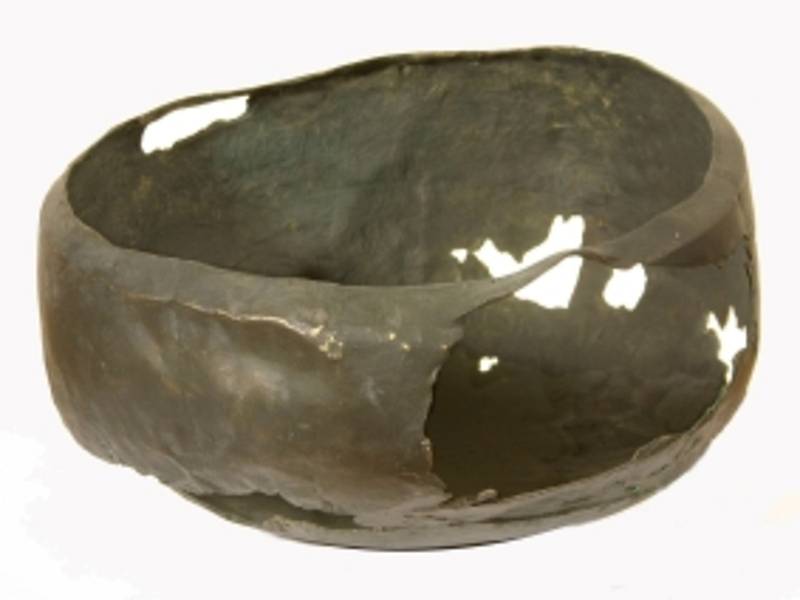 Kopie bronzového kotlíku, v němž byl kolem poloviny 4. století před n.l. uložen do vod Obřího pramene u Lahoště na Duchcovsku votivní poklad, kultura Keltů.