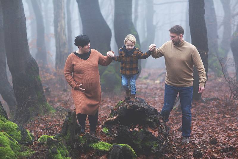 Ze soukromého archivu rodinného fotografa Roberta Zauera z Teplic, fotky z edice Fotím vaše štěstí.