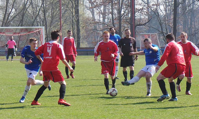 TJ Proboštov B - Sokol Kladruby 0:0. V penaltovém rozstřelu byli úspěšnější domácí v modrých dresech.