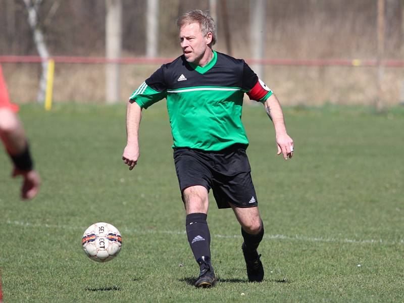 Soběchleby (v červeném) porazily Oldřichov B 2:0