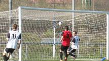 Slovan Sobědruhy - FK Kostomlaty 1:3. 