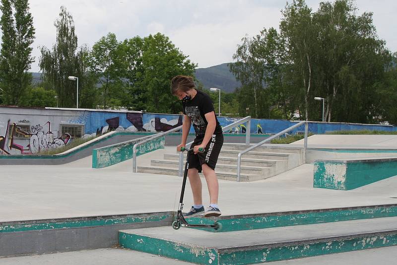 Skatepark Anger v Teplicích je po skončení karantény v obležení.