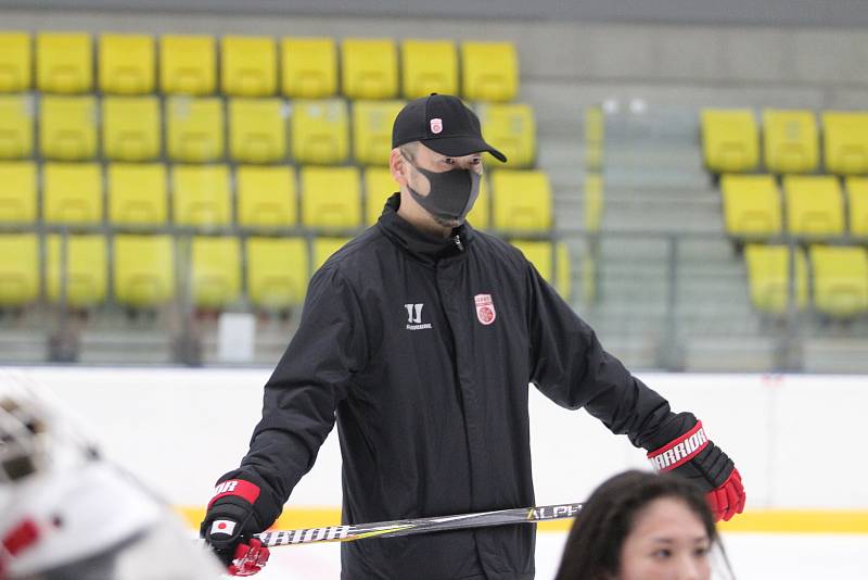 Trénink japonského dívčího týmu do 18 let v Teplicích