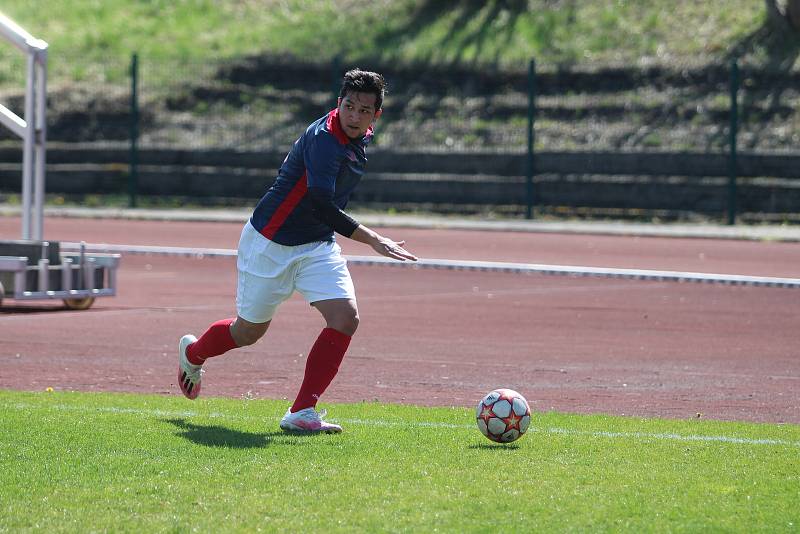 I. B třída: Unčín - Svádov (v oranžovém) 0:2