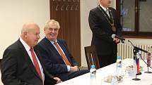 Prezident Miloš Zeman přijel na návštěvu do Krupky.