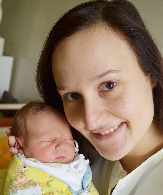 Mamince  Ireně Černé ze Želének  se 28. ledna v  6.20 hod. v teplické porodnici narodila dcera Ellen Černá. Měřila  50 cm a vážila 3,60 kg.