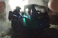 Zásah u požáru auta v Bílině, Nemocniční ulice, 10. ledna.