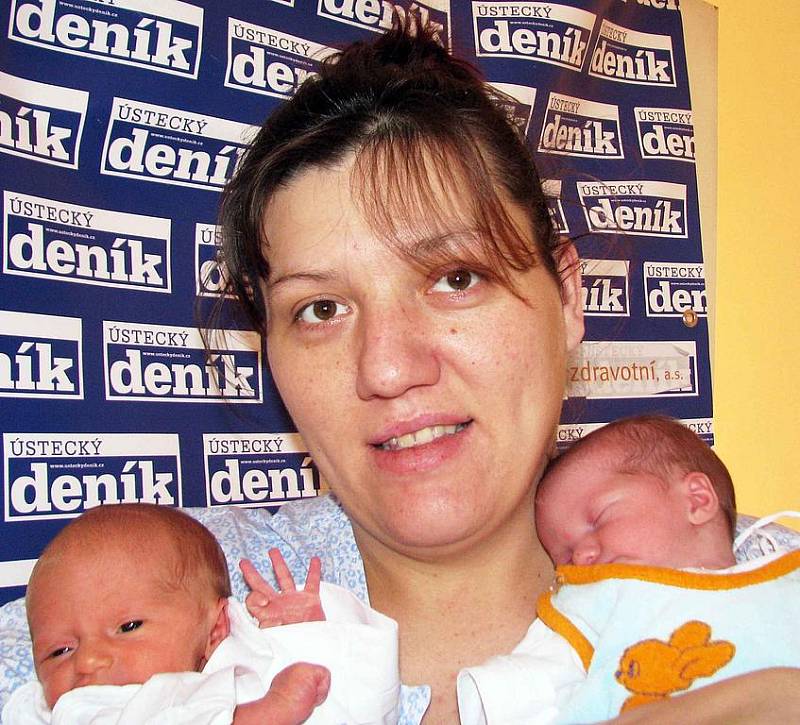 Jaroslavě Ederferové z Teplic se v ústecké porodnici 15. listopadu v 10.50 hodin narodila dcera Adéla, měřila 45 cm a vážila 2,1 kg a v 10.52 syn Jan, měřil 45 cm a vážil 2,3 kg.