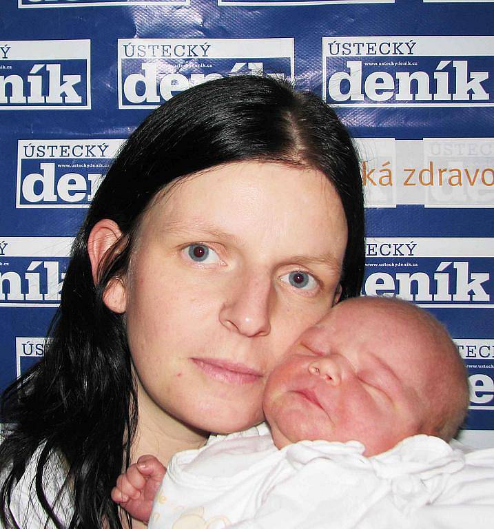 Markétě Kučerové z Teplic se v ústecké porodnici 15. listopadu ve 22.42 hod. narodila dcera Klára Kučerová. Měřila 48 cm a vážila 3,25 kg.