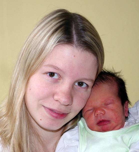 Mamince Michaele Doškové z Teplic se 2. listopadu ve 13.25 hodin v ústecké porodnici narodil syn Josef Dáňa. Měřil 48 cm a vážil 3,048 kg.