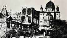 Historické foto synagogy.