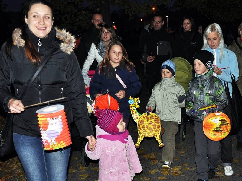 Lampionový průvod kolem rybníku Barbora 