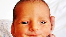 Filip Ingriš se narodil Markétě Jakobové z Novosedlic 14. října ve 12.28  hod. v teplické porodnici. Měřil 48 cm a vážil 2,7 kg.