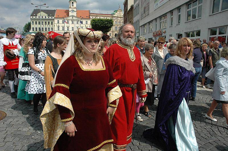 Oficiální start Lázeňské sezony s číslem 857 obstaralo tradičně svěcení pramenů a průvod. 