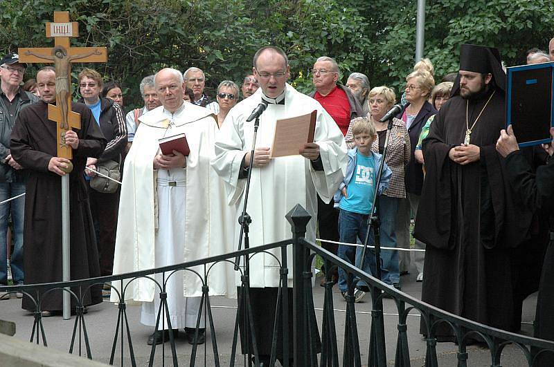 Oficiální start Lázeňské sezony s číslem 857 obstaralo tradičně svěcení pramenů a průvod. 