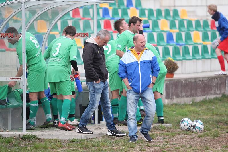 Osek (v zeleném) - Lenešice 4:2