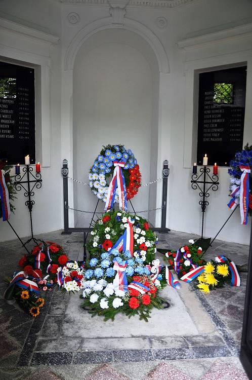 V Bystřanech uctili památku padlých francouzských vojáků 