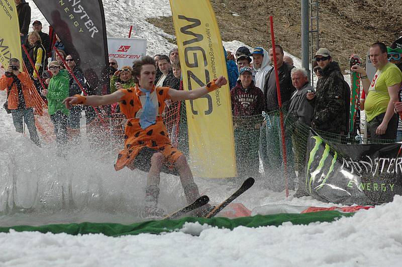 WATERSLIDE NA BOUŘŇÁKU