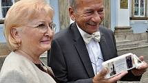 Zlatou svatbou v sobotu potvrdili padesátileté manželství Jaroslav a Věra Kuberovi.