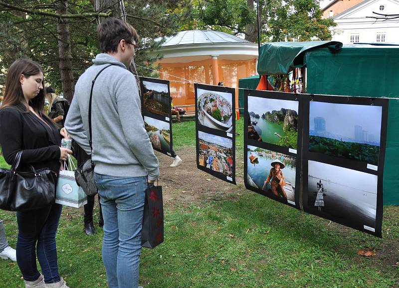 Festival Poznej Asii pořádaný vietnamskou komunitou.