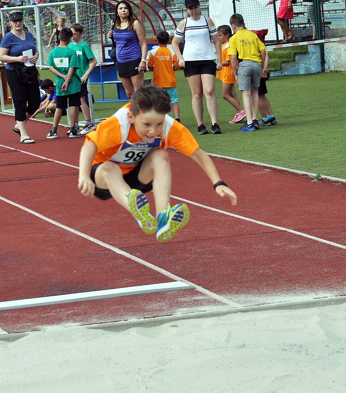 Sportovní hry mládeže 2019 všech krupských škol na tamějším městském stadionu.