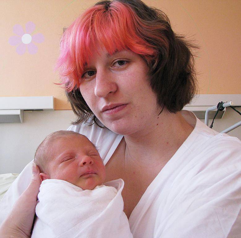 Mamince Monice Gašparové z Meziboří se 30. ledna. v 11.40 hodin v teplické porodnici narodila dcera Tereza Kolářová. Měřila 47 cm a vážila 2,80 kg.