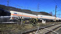 Zásah hasičů u nehody dvou vlaků u Chotějovic,odklízecí práce.