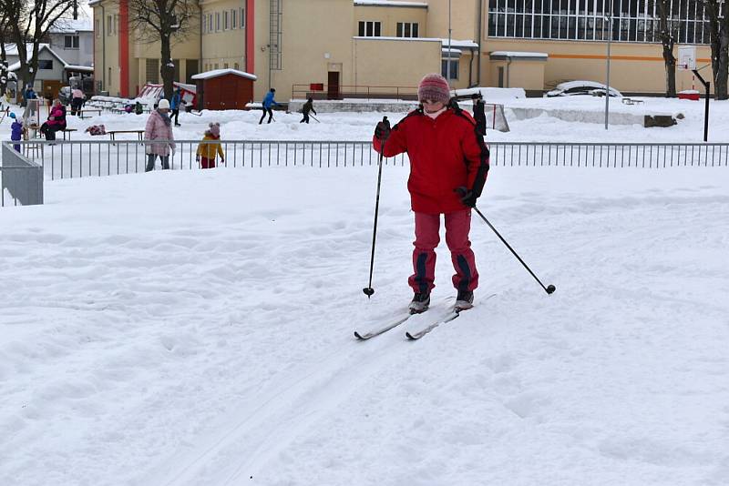 SK Dubí, takto se tam bruslilo a běžkovalo o víkendu 13. a 14. února.