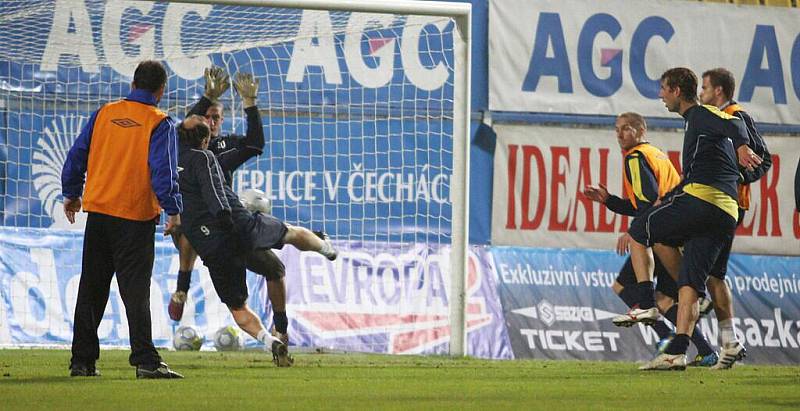 Trénink FK Teplice. Zakončuje Pavel Verbíř