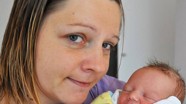 Mamince Kamile Kozákové z Dubí se 20. srpna ve 13.01 hod. v teplické porodnici narodila dcera Adéla Kozáková. Měřila 52 cm a vážila 3,35kg.