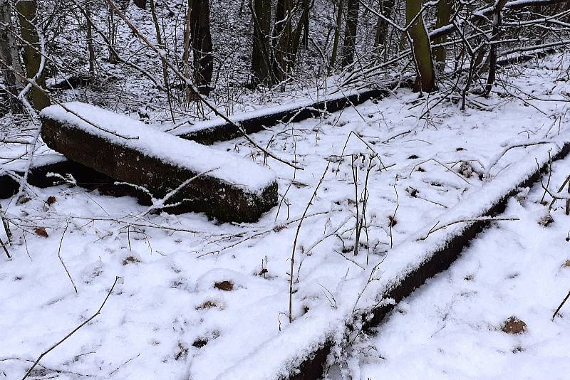 Kozí dráha - oblast Teplicko, foto před Unčínem od Chlumce