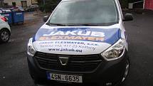 Slavnostní předání nového vozu Dacia Dokker organizaci Senior Teplice proběhlo ve stacionáři v Proboštově.