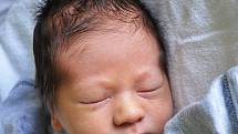 Lukáš Diviš se narodil Kateřině Divišové z Oseka 12. června  ve 20.50  hod. v teplické porodnici. Měřil 49 cm a vážil 3,3 kg.