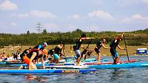 Na jezeře Milada se uskutečnil první ročník závodu na paddleboardech Milada SUP Race.