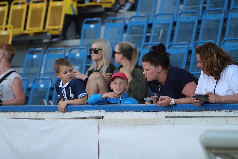 Diváci na fotbale Teplice - Pardubice