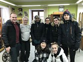 Studenty zaskočila vánice, azyl našli v moldavské knihovně.