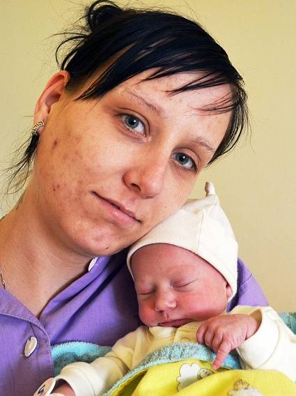 Mamince Olze Merhautové z Teplic se 28. února v 19.20 hod. v teplické porodnici narodila dcera Michaela Merhautová. Měřila 45 cm a vážila 2,55 kg.