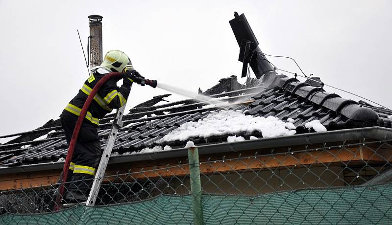 Požár rodinného domku v Krupce Unčíně